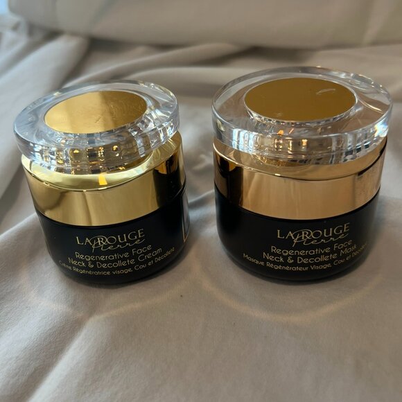 La Rouge Obsidian Collection Skincare Set - Picture 6 of 8